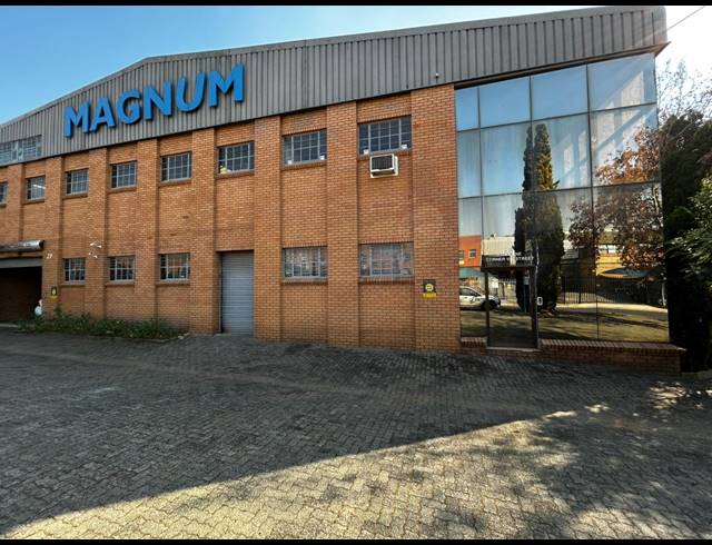 400M² WAREHOUSE TO LET IN EASTGATE